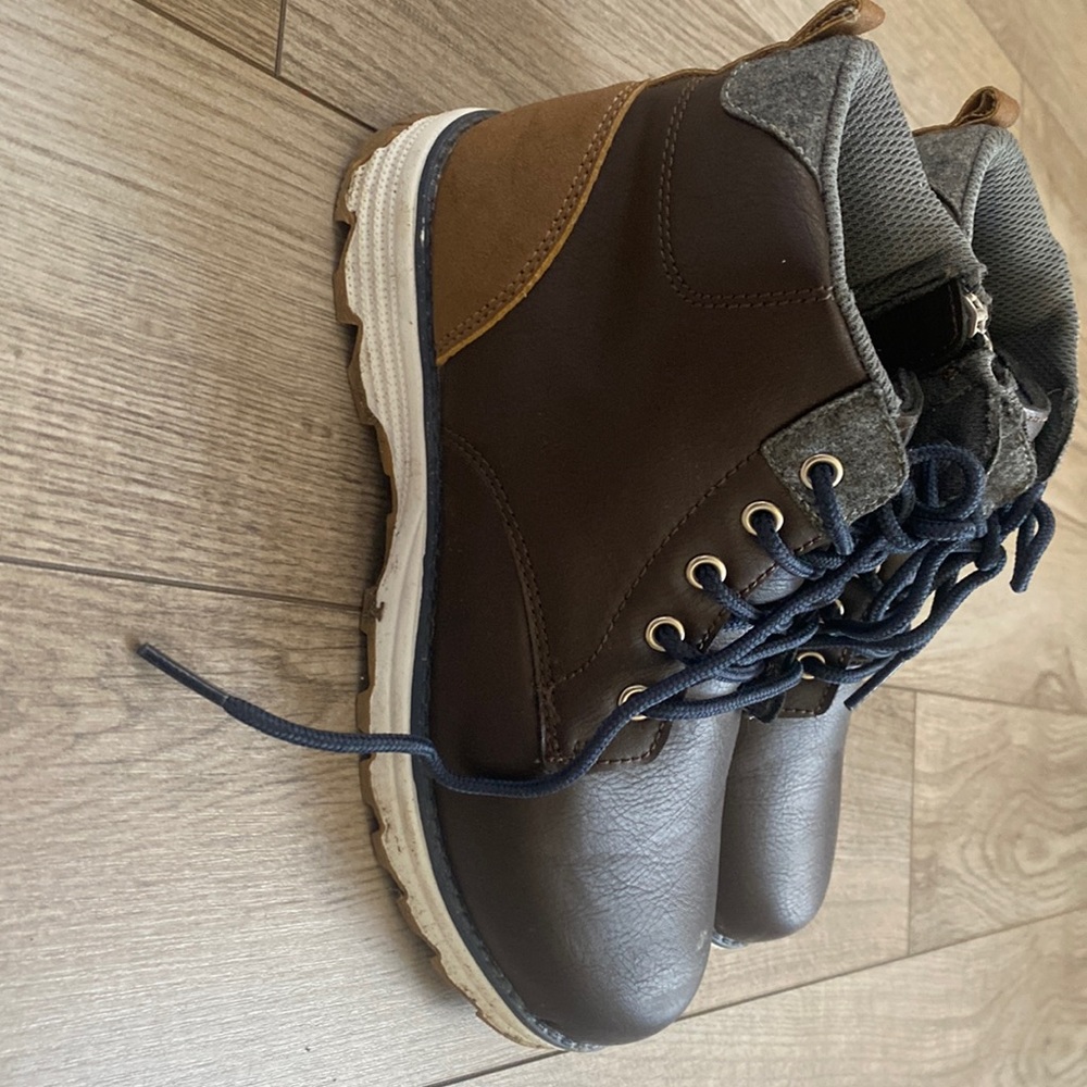 Dr. Scholl’s kids side zip brown boots